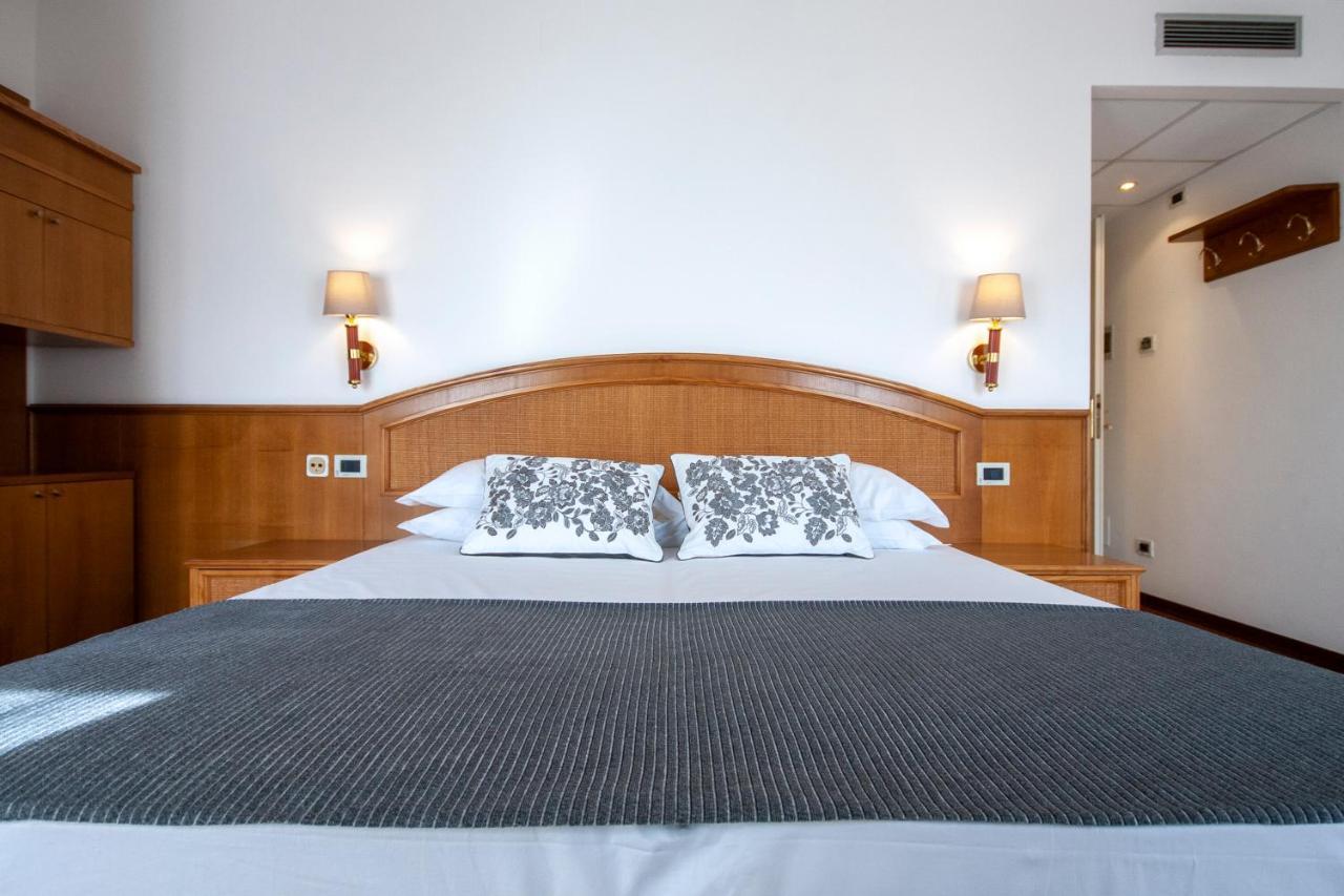 Hotel Metropole Grado Buitenkant foto