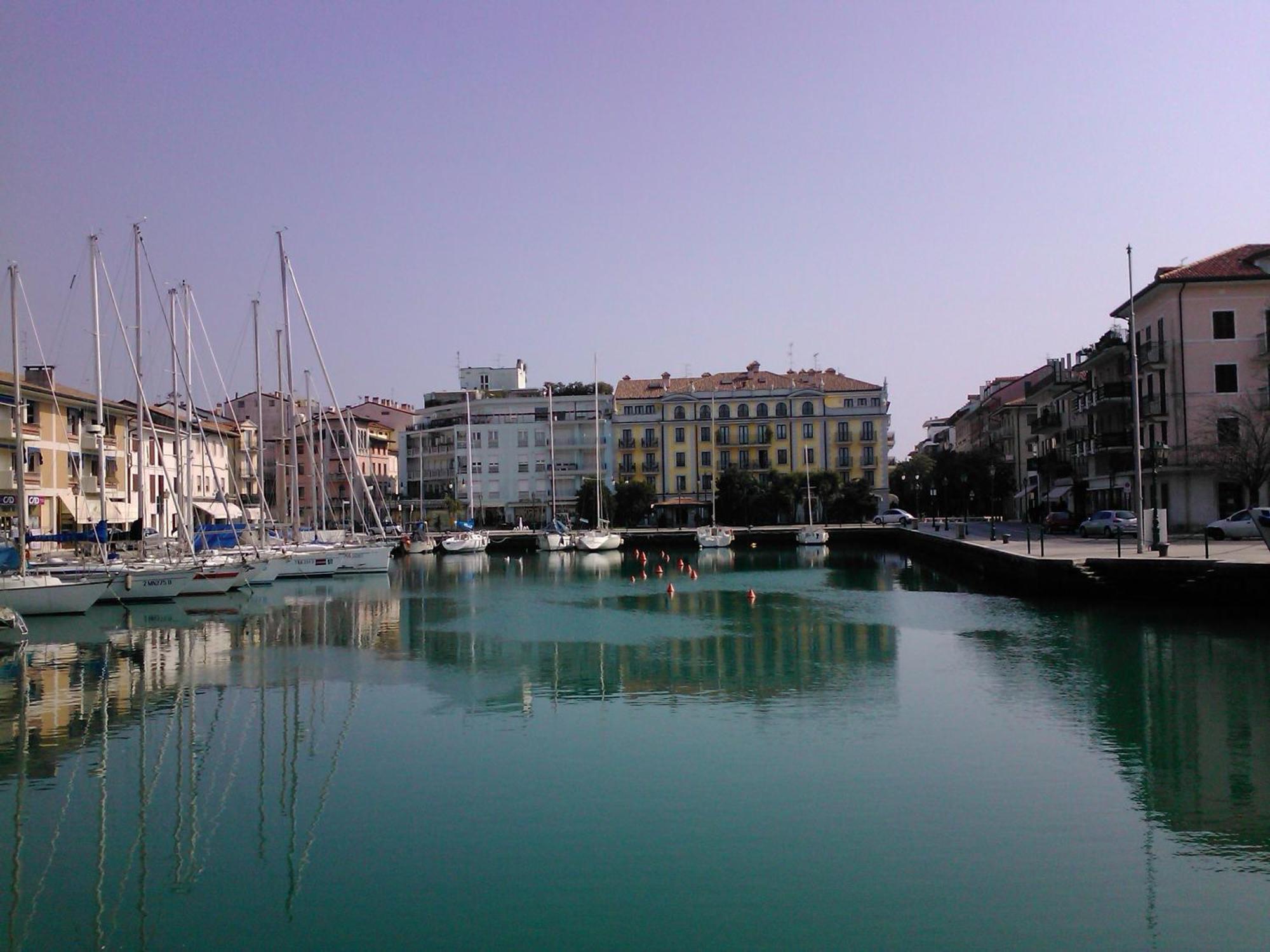 Hotel Metropole Grado Buitenkant foto